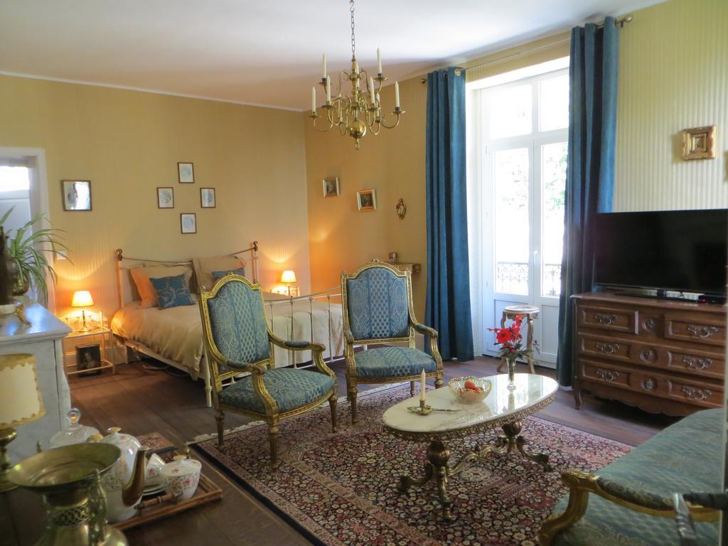 Le Bailli De Montsaugeon Bed & Breakfast 部屋 写真