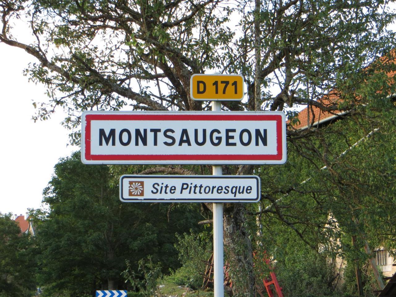 Le Bailli De Montsaugeon Bed & Breakfast エクステリア 写真